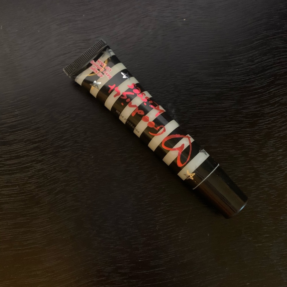 Perfectly Posh Goodnight Kisses Lip Gloss Balm